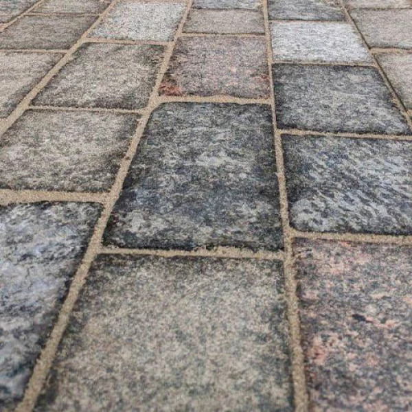 Тротуарна плитка з Бовтиського граніту 100х100х30 термооброблена