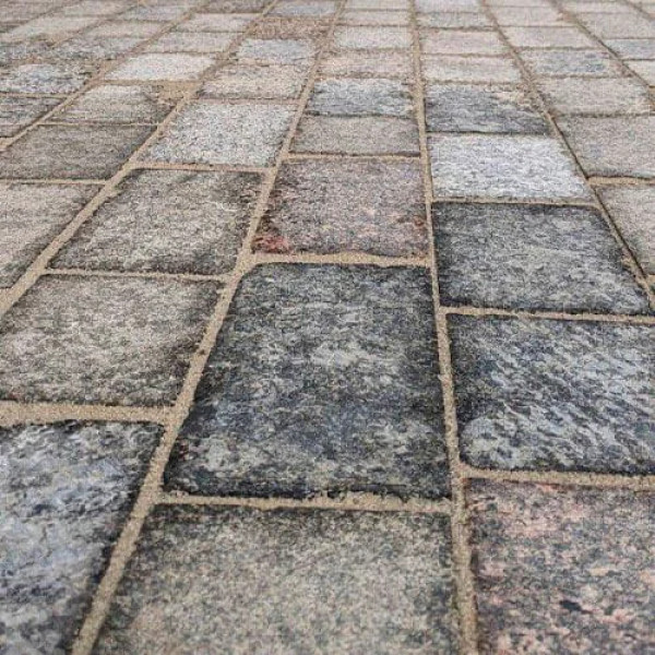Тротуарна плитка гранітна 100x100x50 колота