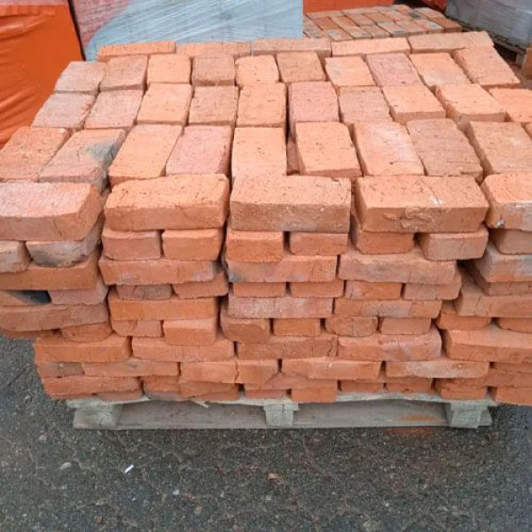 Рядова цегла повнотіла Кам'янка М-150 (куб)